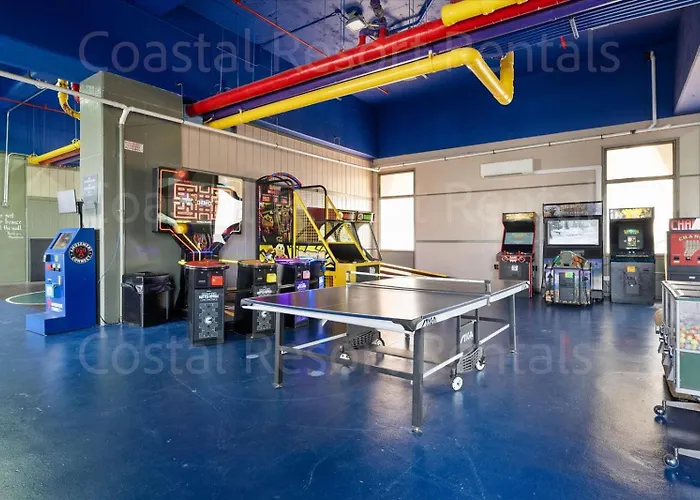 Spectacular Side Ocean Views From Spacious 2 Bedroom Capri With Indoor Pool! Holiday home