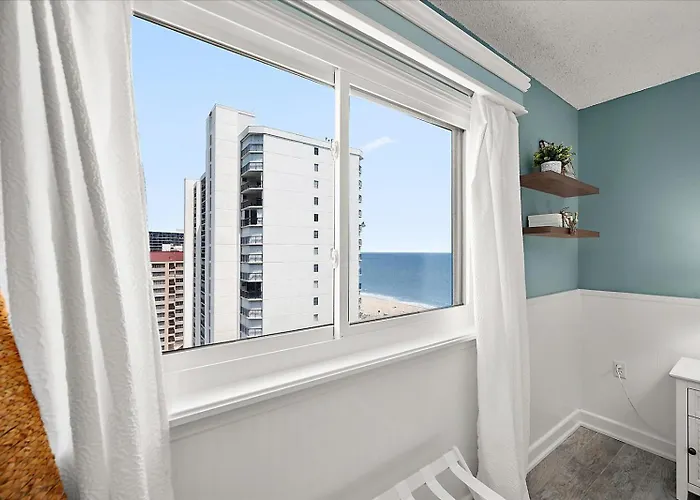 Holiday home Spectacular Side Ocean Views From Spacious 2 Bedroom Capri With Indoor Pool! Ocean City
