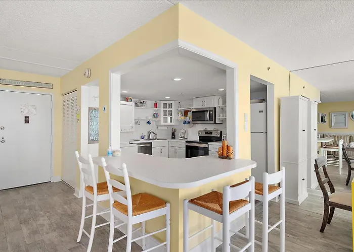 Holiday home Spectacular Side Ocean Views From Spacious 2 Bedroom Capri With Indoor Pool! *