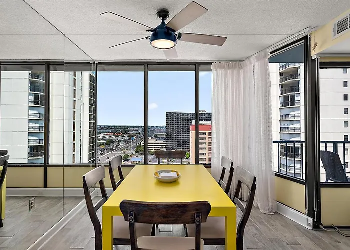 Spectacular Side Ocean Views From Spacious 2 Bedroom Capri With Indoor Pool! *